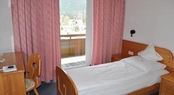 Hotel Dolomites 3*