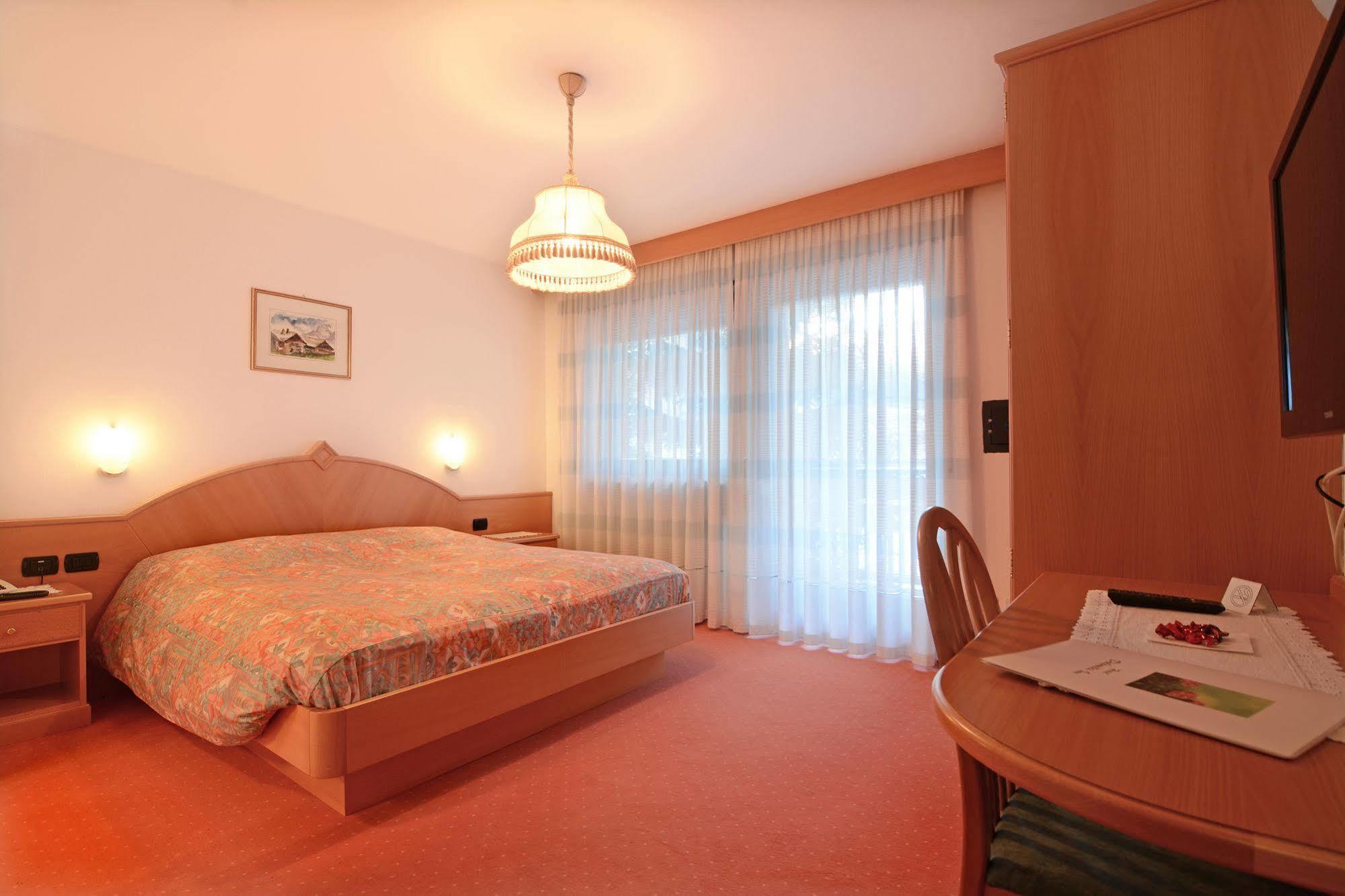 Dolomites Hotel 3*